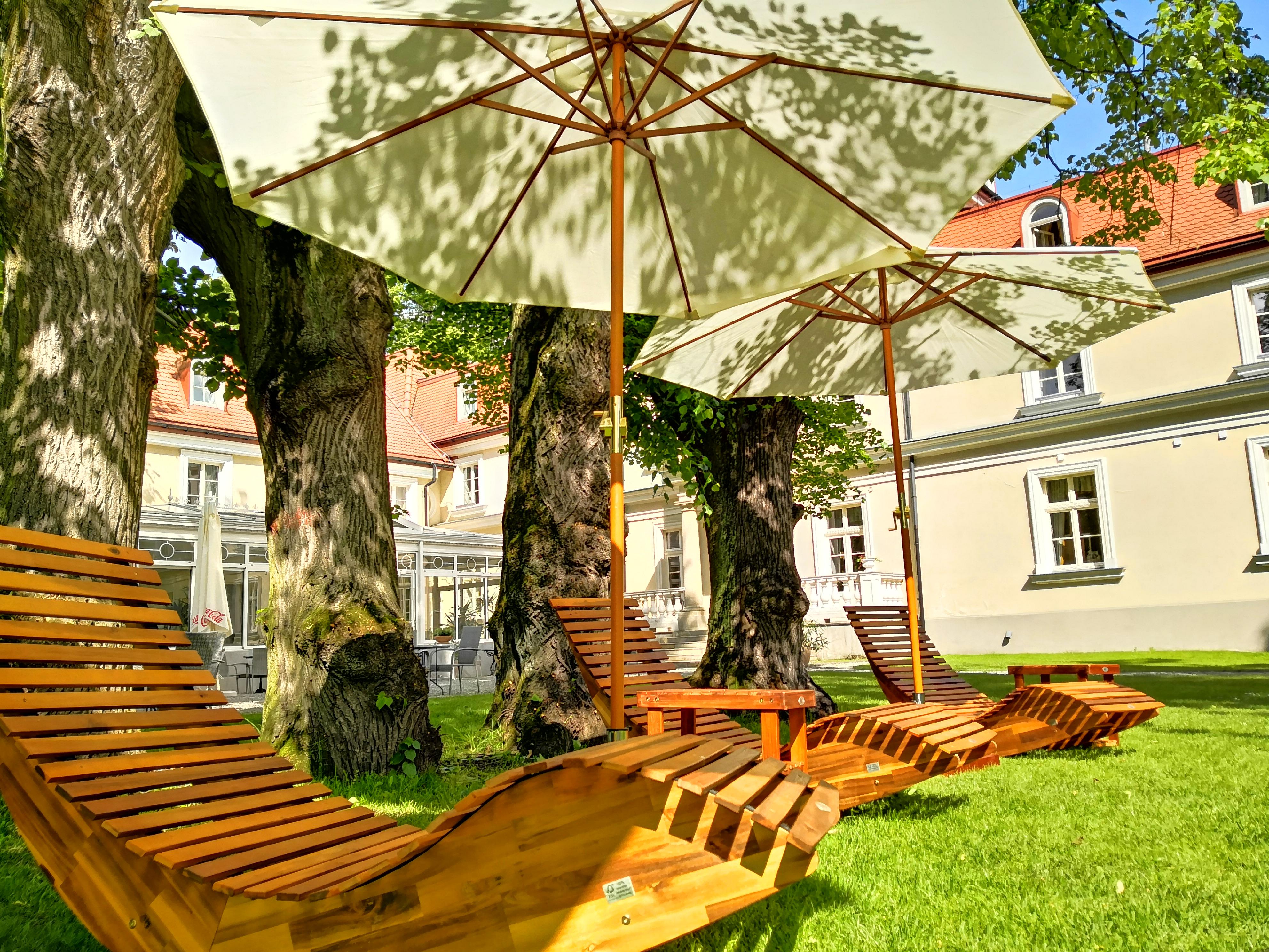 Dwor Sierakow Hotel ภายนอก รูปภาพ