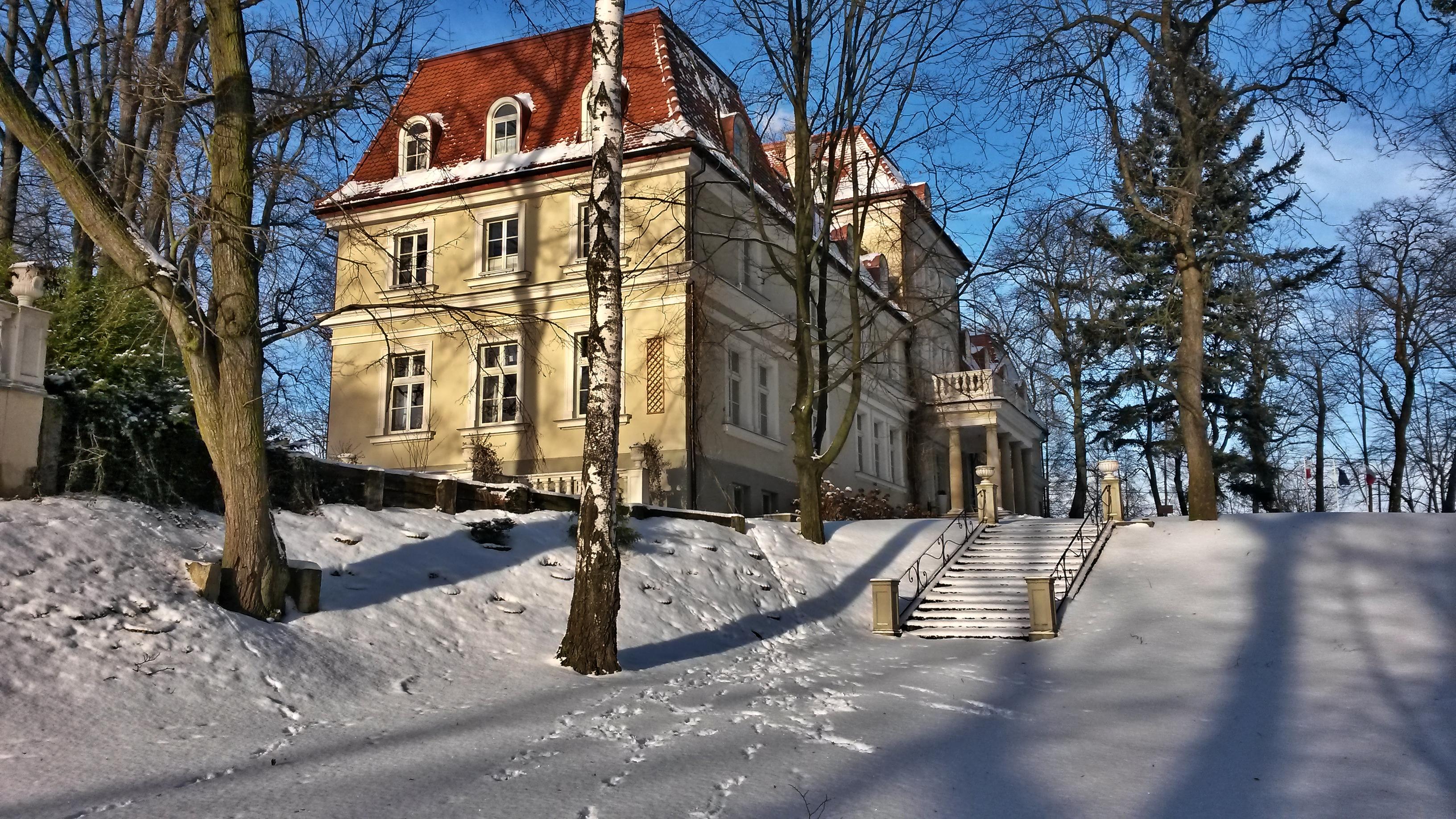 Dwor Sierakow Hotel ภายนอก รูปภาพ